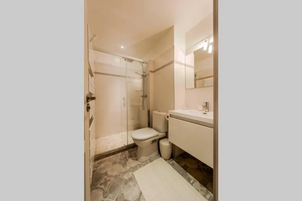 Apartment Belle Époque Palace Suites: Seaside Elegance in Menton