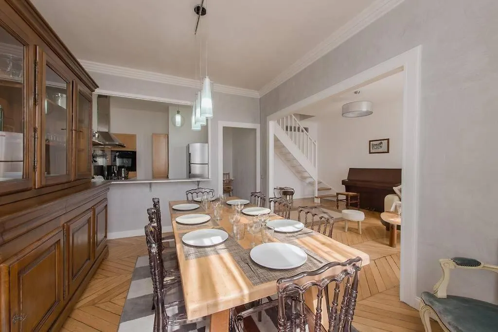 Belle Époque Palace Suites: Seaside Elegance in Menton France