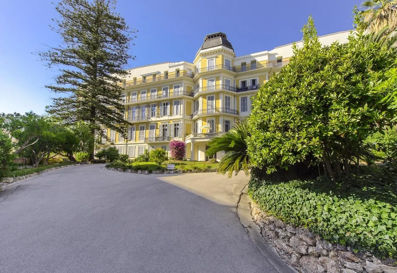 Apartment Belle Époque Palace Suites: Seaside Elegance in Menton France