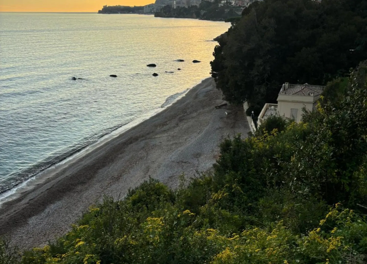 Apartment Belle Époque Palace Suites: Seaside Elegance in Menton